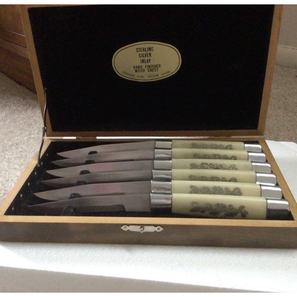 VINTAGE “ARNAT” STERLING SILVER INLAY STEAK KNIVES IN WOODEN CHEST